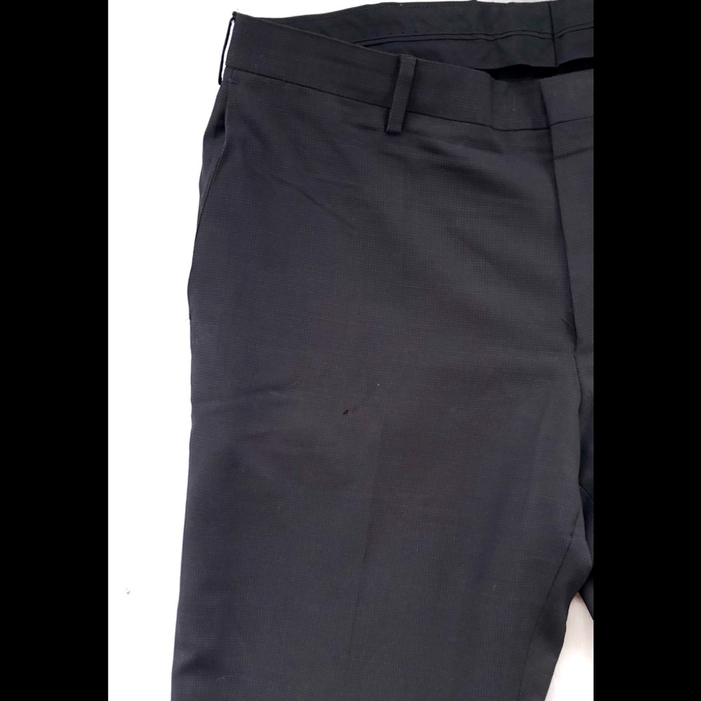 HUGO BOSS Suit - Picture 5 of 6